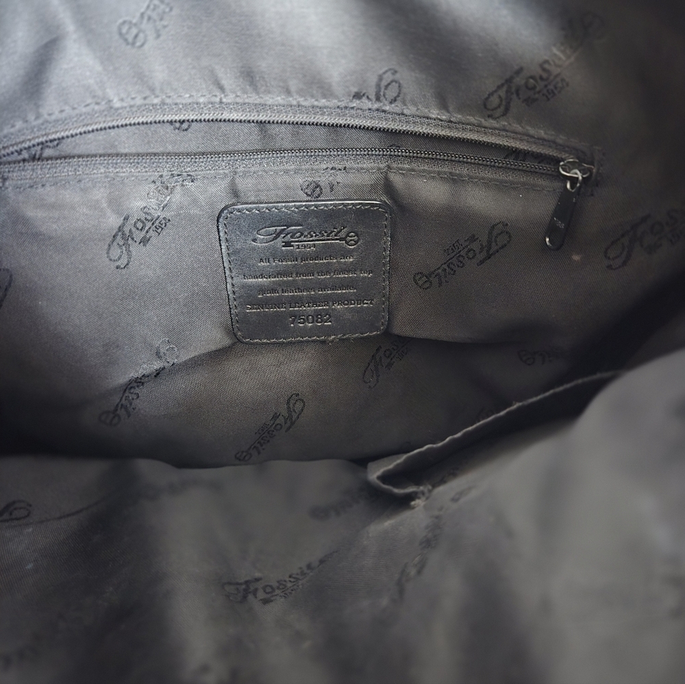 Fossil Black Leather Crossbody Bag - Picture 9 of 13